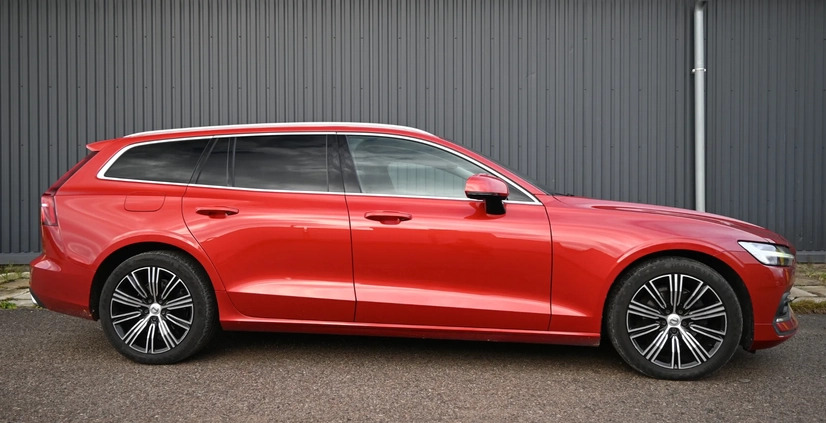 Volvo V60 cena 106000 przebieg: 154130, rok produkcji 2020 z Świdnik małe 742